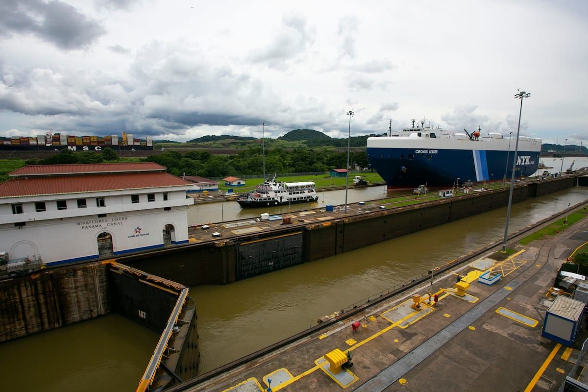 Panama Canal Locks and Casco Viejo Tour